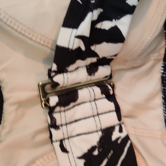 Ava & Viv Ruffled Bikini Top - Picture 5 of 6